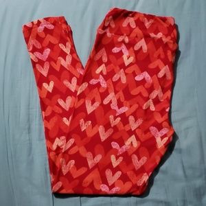 🎉🎊HP🎉🎊Tall & Curvy Heart Leggings